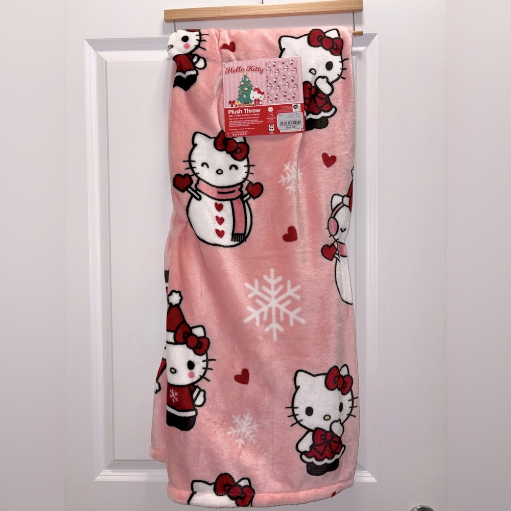 Hello kitty snowman Christmas blanket.